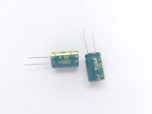 Capacitore elettrolitico in alluminio auto-curante a frequenza 10V Voltaggio nominale da -40.C a 105.C Temperature 2000h
