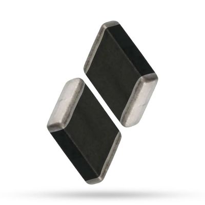 La risposta rapida del piccolo del volume SMD varistore dei MOVIMENTI per i circuiti di controllo le centrali elettriche