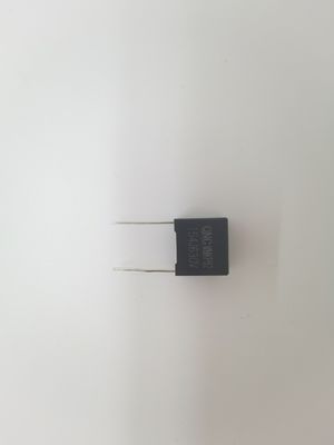Capacitore MMKP82 con 2Un 1 Os di tensione tra i terminali 104J/630V