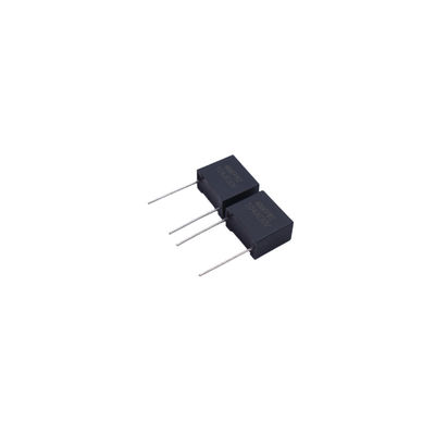 Capacitore a pellicola di polipropilene metallizzato grigio MMKP82 0,0022uF~10uF Radiale attraverso il foro