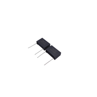Capacitore a pellicola di polipropilene metallizzato grigio MMKP82 0,0022uF~10uF Radiale attraverso il foro